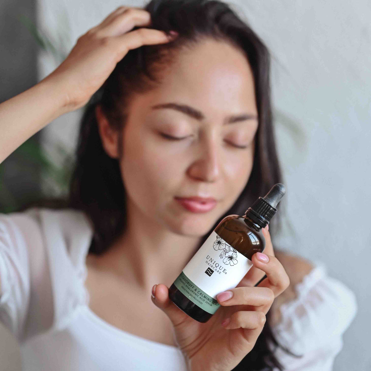 Anti-Dandruff & Calming Scalp HA Serum