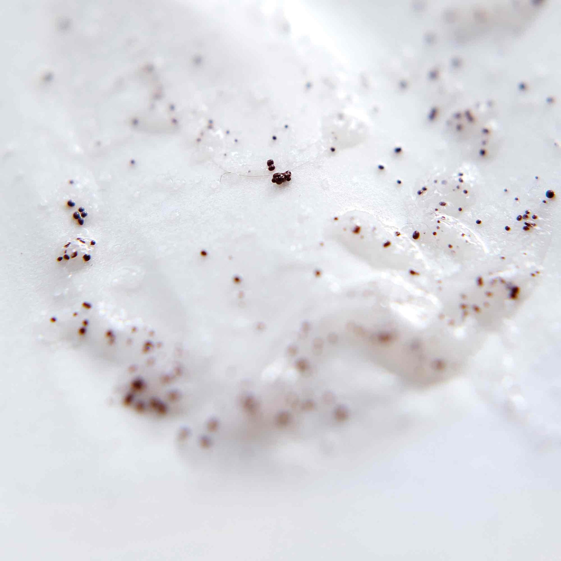 Exfoliating Oil-to-Milk Scrub - IOrganic