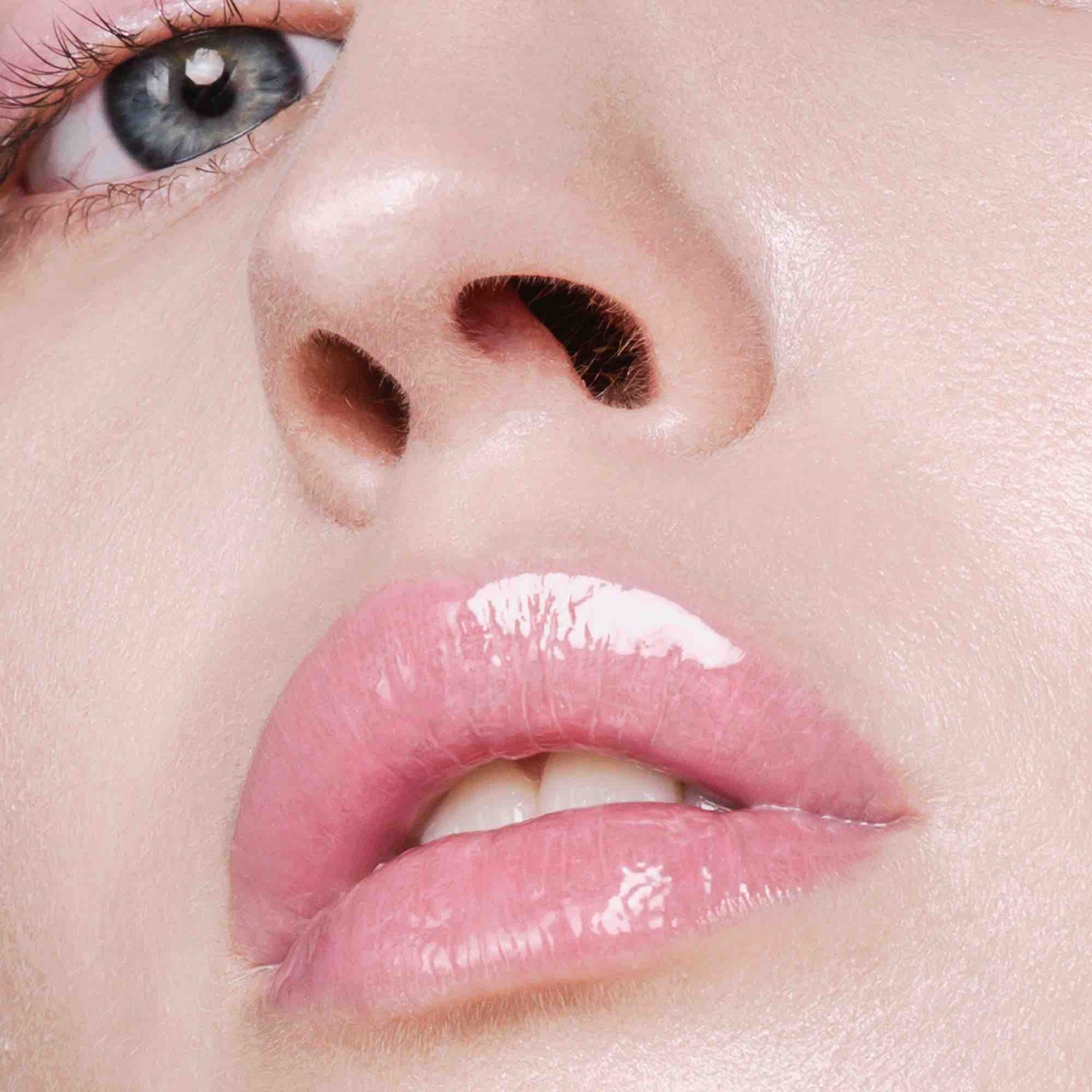 Glossy Venom Lip Gloss - IOrganic