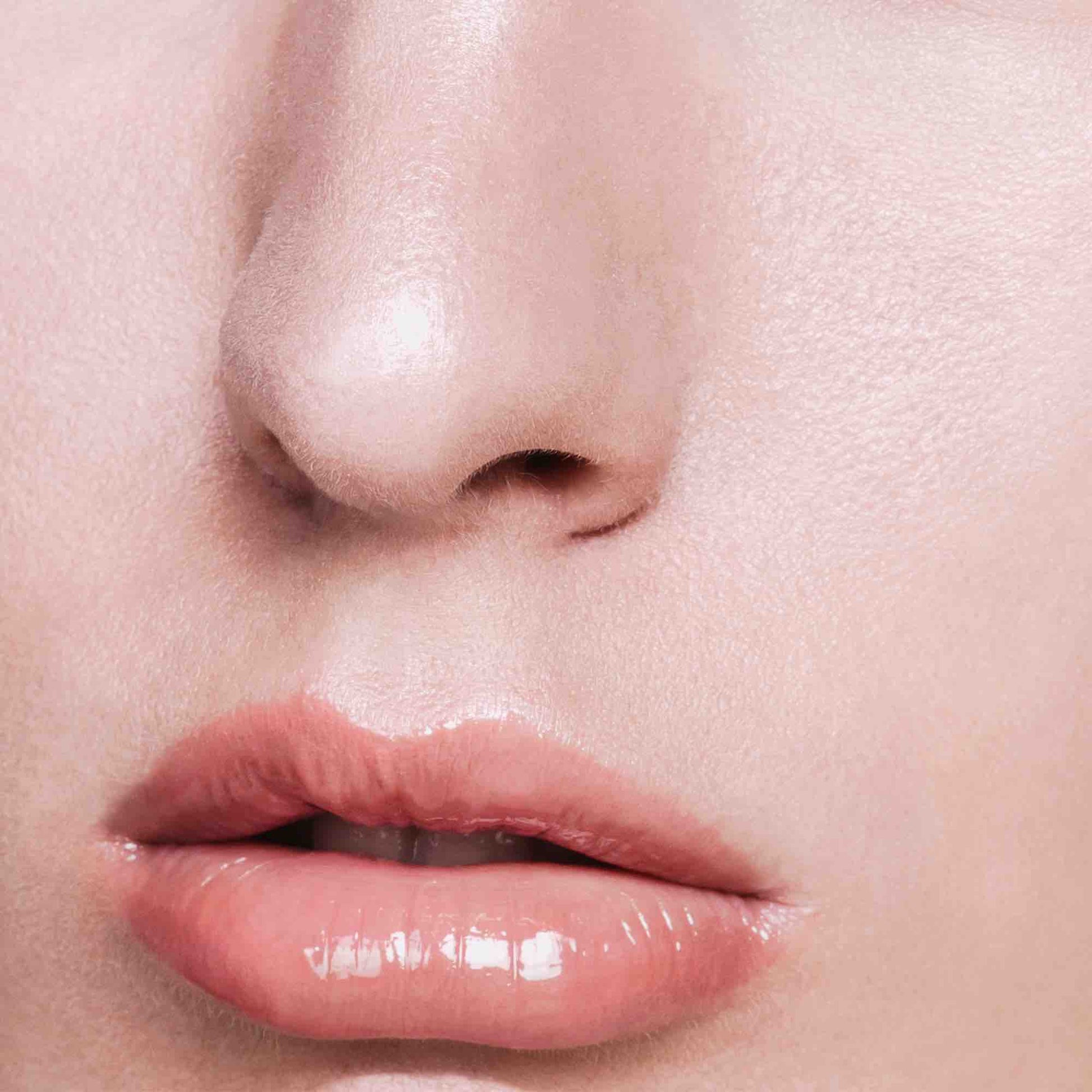 Glossy Venom Lip Gloss - IOrganic