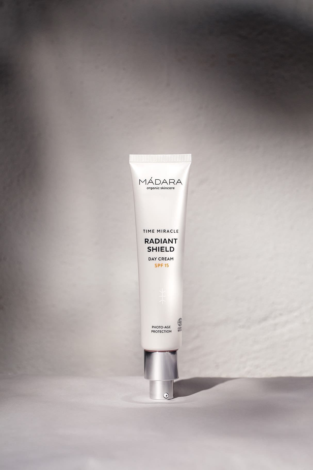 Time Miracle Radiant Shield Day Cream SPF15 - IOrganic