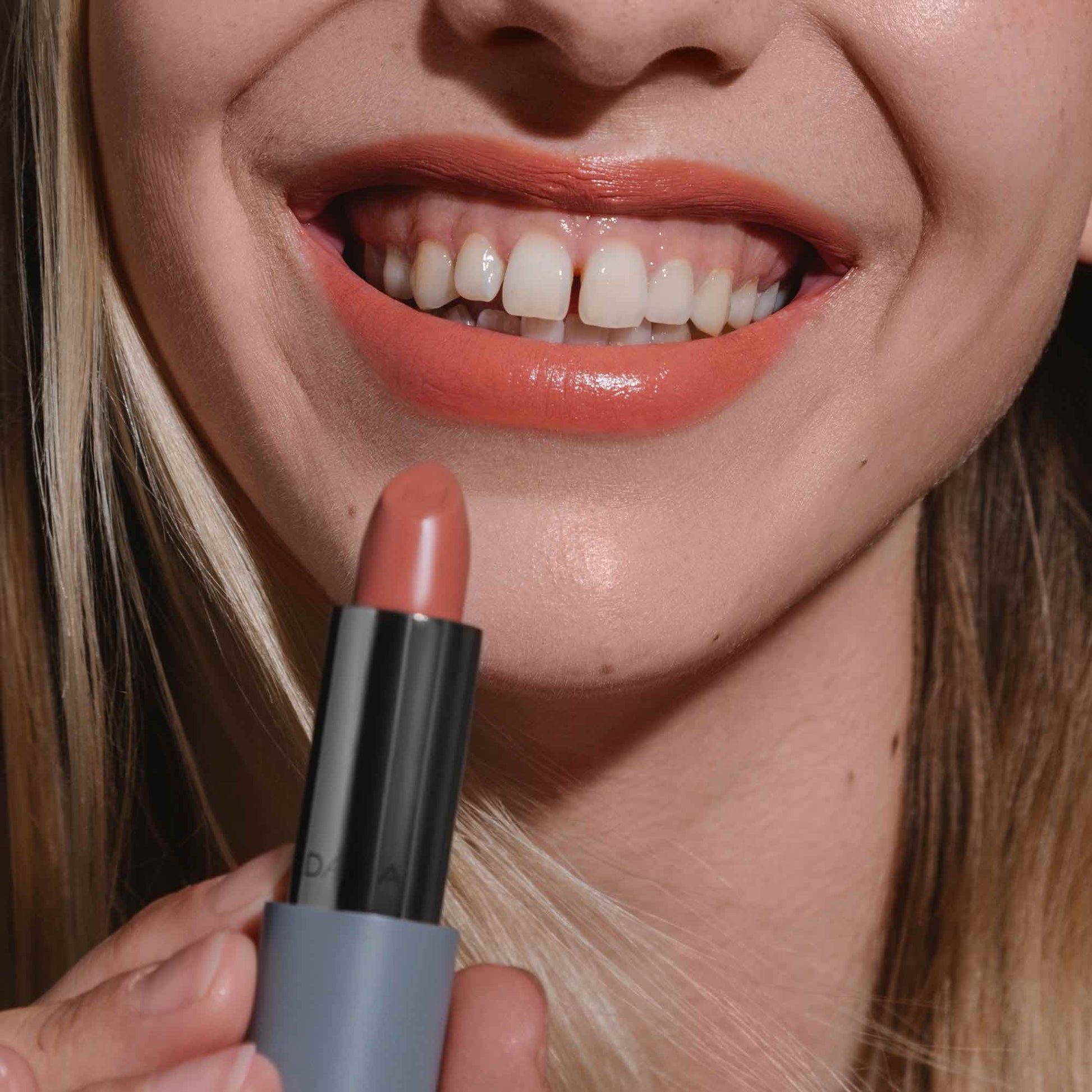 Velvet Wear Matte Cream Lipstick #34 Whisper - IOrganic