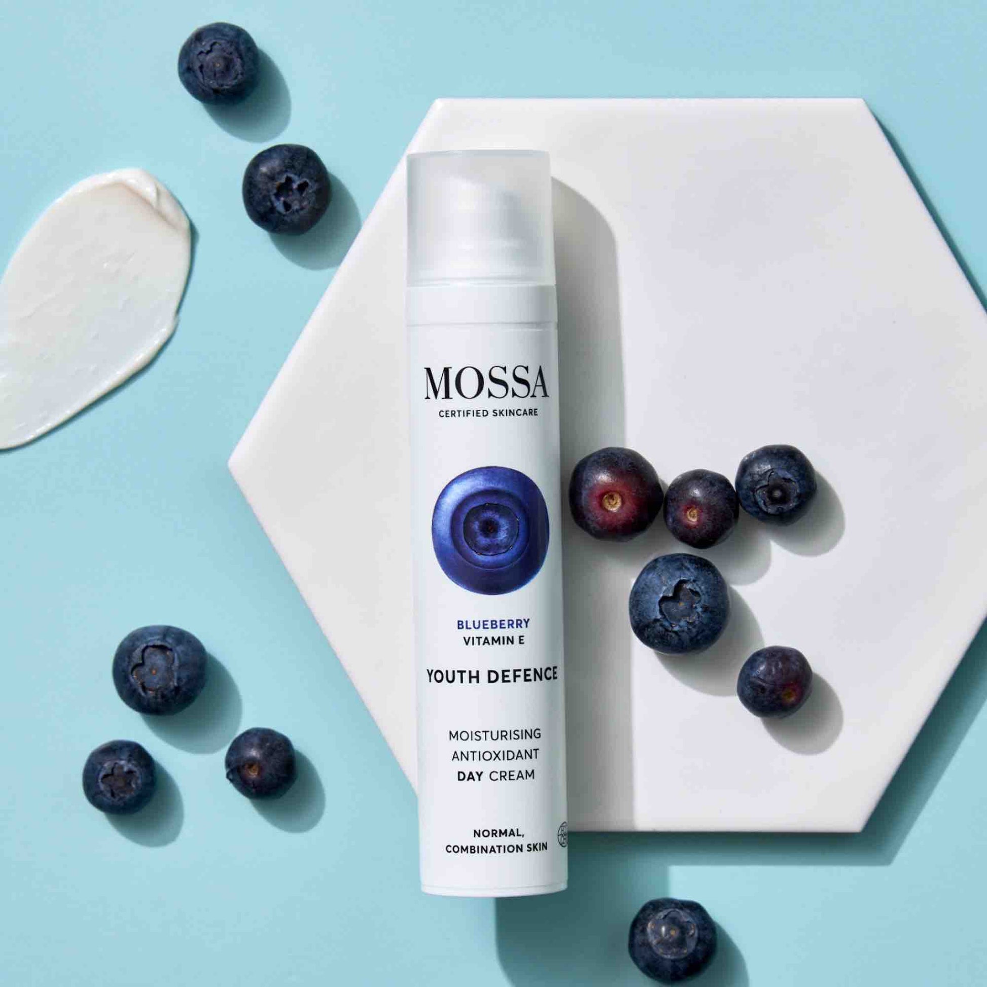Youth Defence Moisturising Antioxidant Day Cream - IOrganic